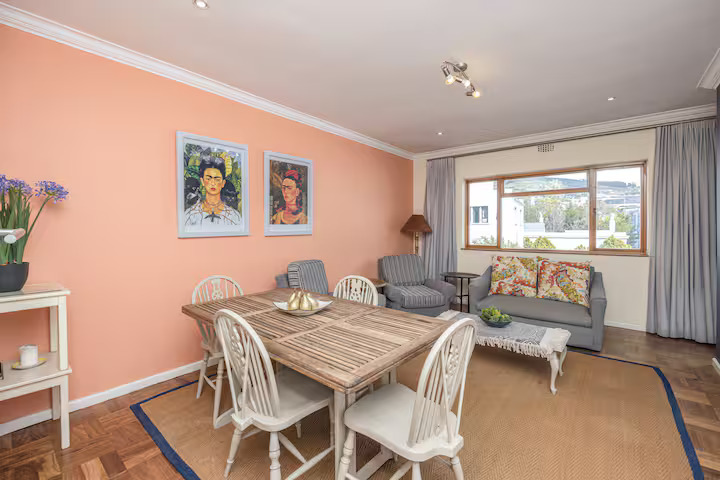 To Let 2 Bedroom Property for Rent in Gardens Western Cape